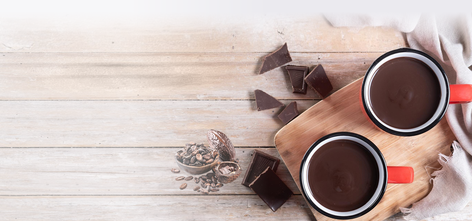 Nikela Cacao mugs and cacao beans
